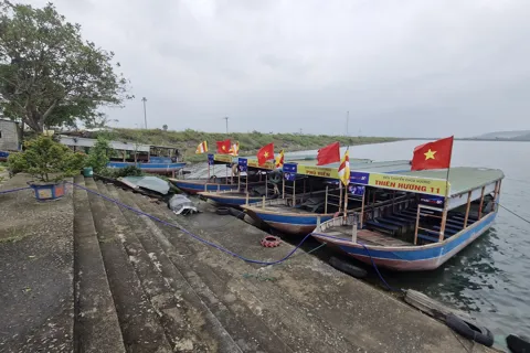 Hà Tĩnh: vì sao du thuyền hồ Nhà Đường chưa khai thác dịp Xuân Bính Ngọ?