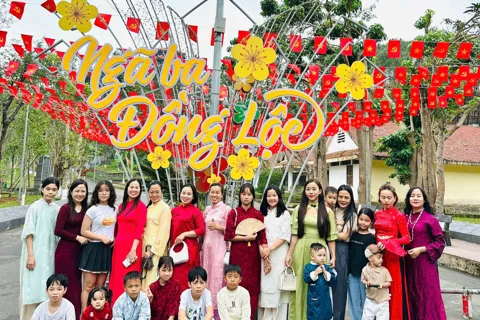 Hà Tĩnh: du khách nô nức hành hương về Ngã ba Đồng Lộc