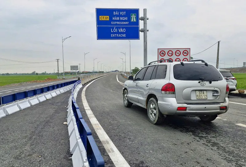 Hà Tĩnh: kiểm tra, rà soát biển báo trên tuyến cao tốc Bắc- Nam