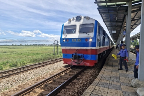 Đẩy mạnh tuyên truyền, bảo đảm an toàn giao thông đường sắt
