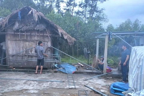 Hà Tĩnh: nam thanh niên bị sét đánh tử vong khi dùng điện thoại