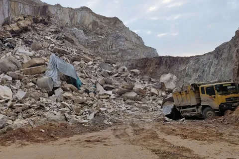 Hà Tĩnh: sạt lở nghiêm trọng tại mỏ đất san lấp Phú Lộc 2