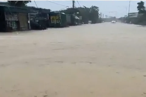 Hà Tĩnh: mưa lớn gây ngập cục bộ nhiều tuyến đường