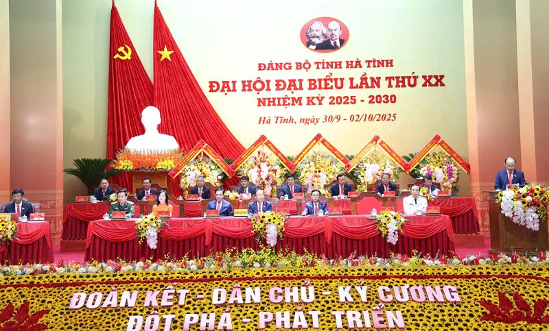 Khai mạc trọng thể Đại hội đại biểu Đảng bộ tỉnh Hà Tĩnh lần thứ XX
