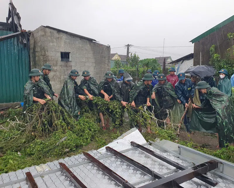 Hà Tĩnh: khẩn trương khắc phục hậu quả do lốc xoáy gây ra