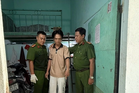 Cao điểm trấn áp tội phạm, Công an Bình Dương thu giữ nhiều hung khí tự chế