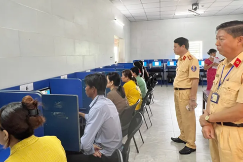 Công an Bình Dương và  Bình Phước đã ổn định cho tổ chức sát hạch cấp giấy phép lái xe