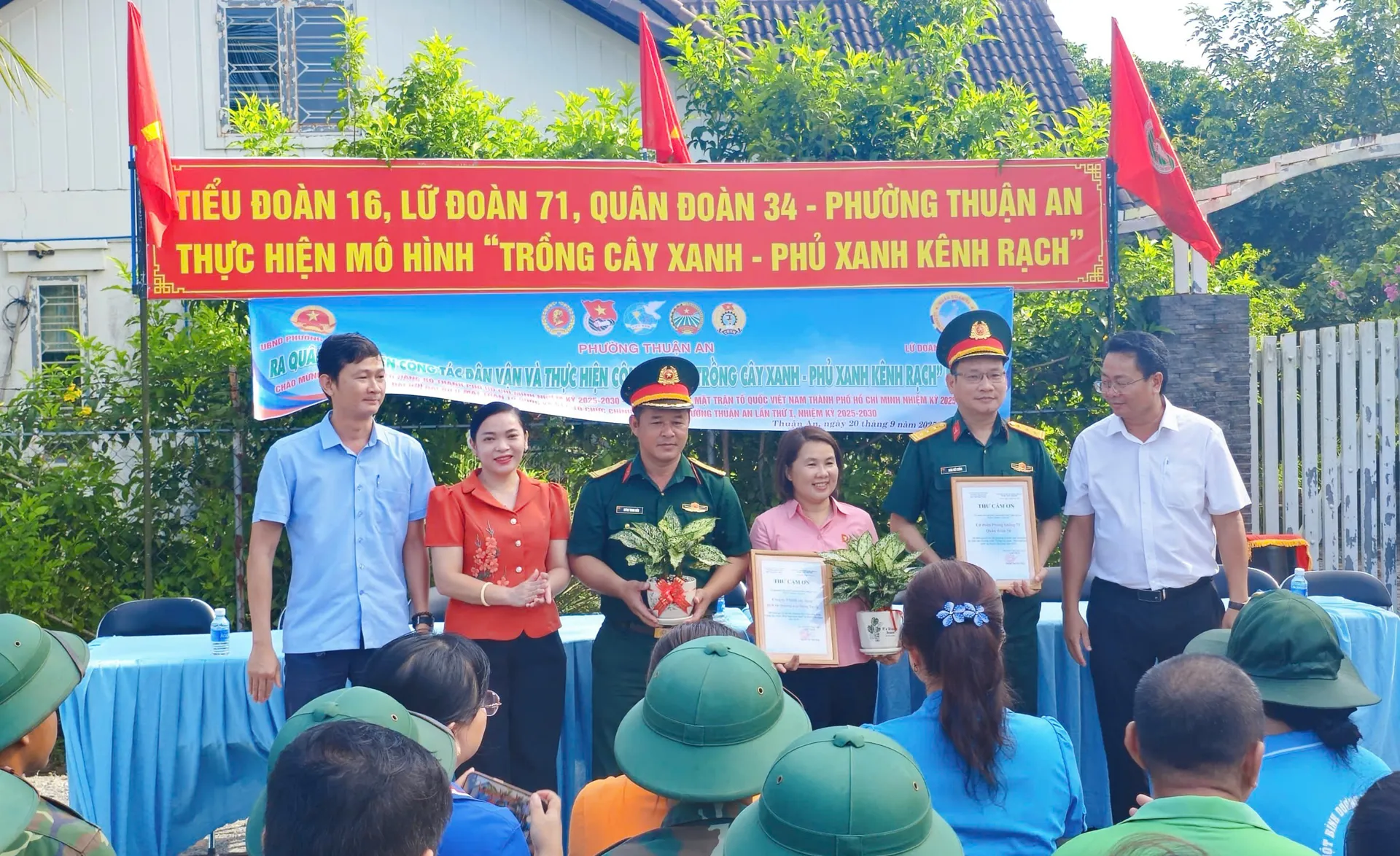 TP Hồ Chí Minh: chung tay phủ xanh kênh rạch