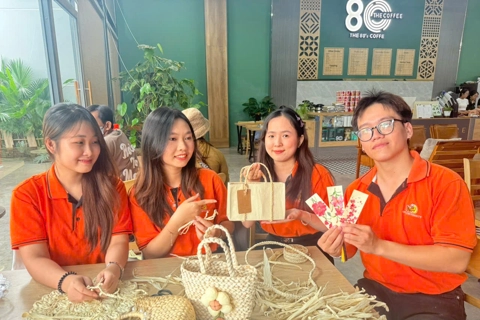 Tái chế vỏ bắp thành những sản phẩm hữu ích 