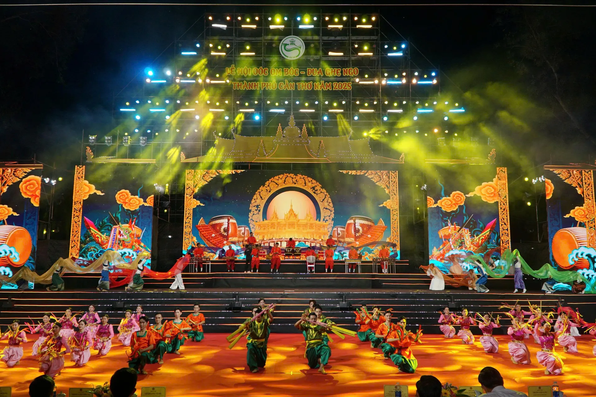 Cần Thơ: khai mạc Lễ hội Oóc Om Bóc - Đua ghe ngo năm 2025