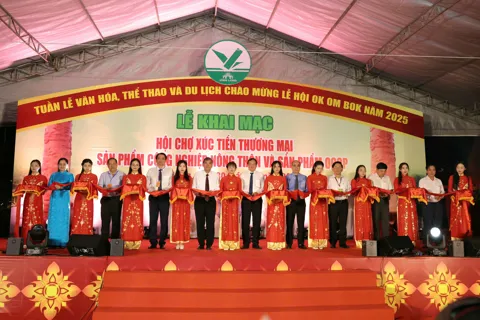 Vĩnh Long khai mạc Tuần lễ Văn hóa, Thể thao và Du lịch chào mừng Lễ hội Ok Om Bok