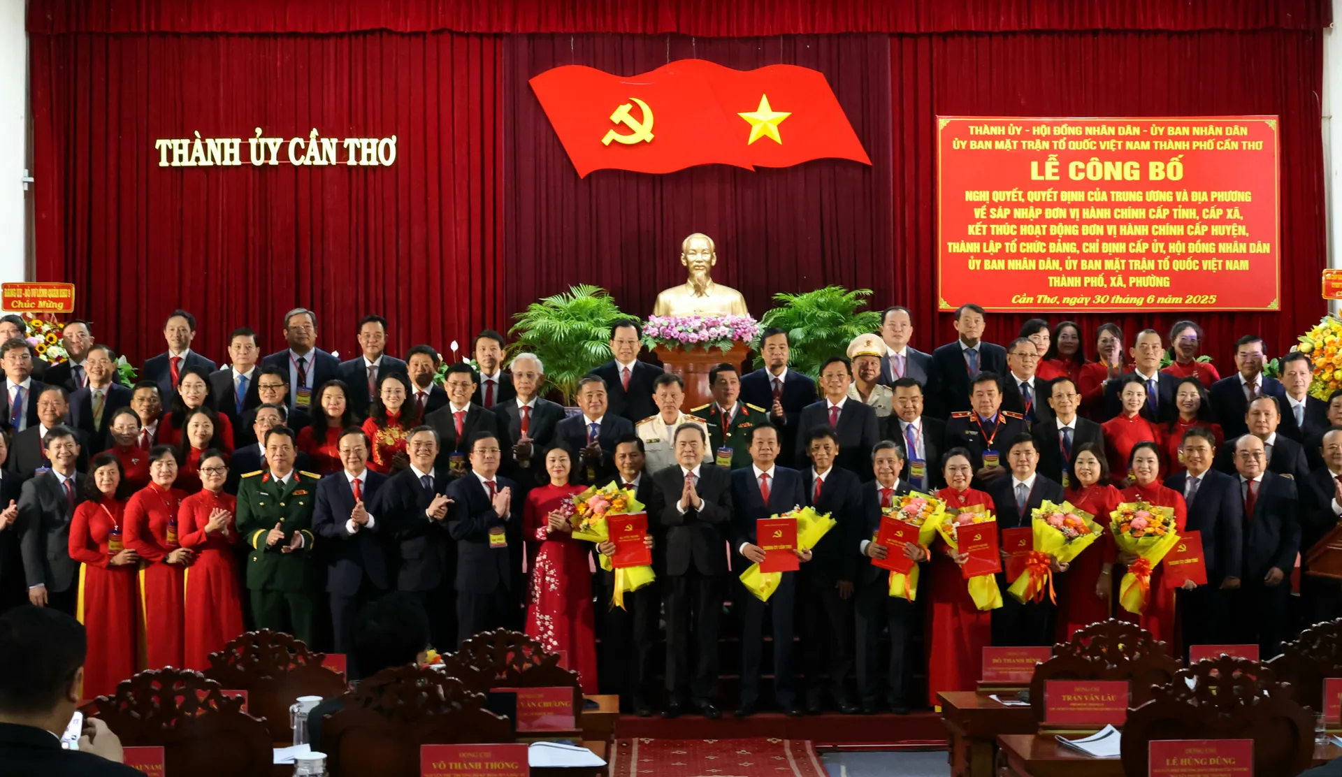 Công bố nhân sự chủ chốt TP Cần Thơ sau sáp nhập