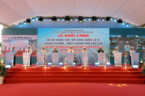 Cần Thơ: khởi công, khánh thành 18 dự án chào mừng Đại hội đại biểu Đảng bộ Thành phố
