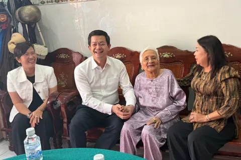 Cần Thơ: Bí thư Thành ủy thăm, chúc Tết các Mẹ Việt Nam anh hùng và thương binh