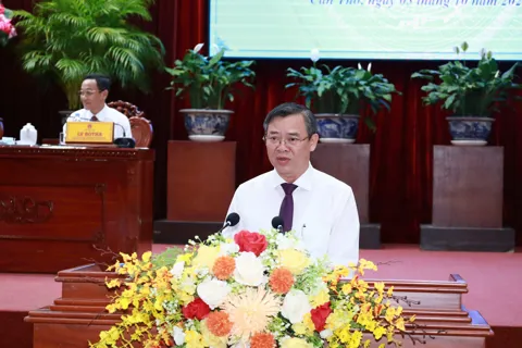 Ông Trương Cảnh Tuyên được bầu giữ chức Chủ tịch UBND TP Cần Thơ