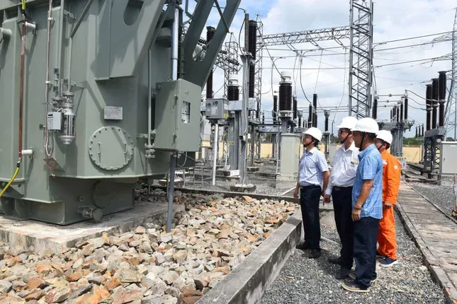 EVNSPC đóng điện 72 công trình 110kV trong 6 tháng đầu năm