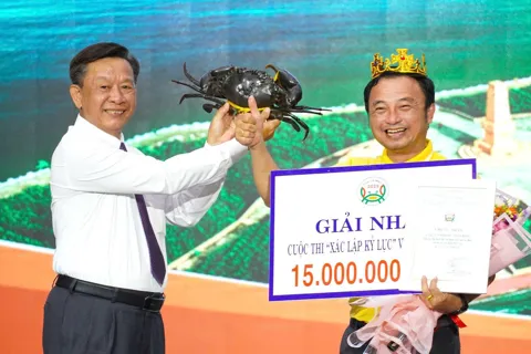 Khép lại chuỗi sự kiện Ngày hội cua Cà Mau, xác lập kỷ lục mới