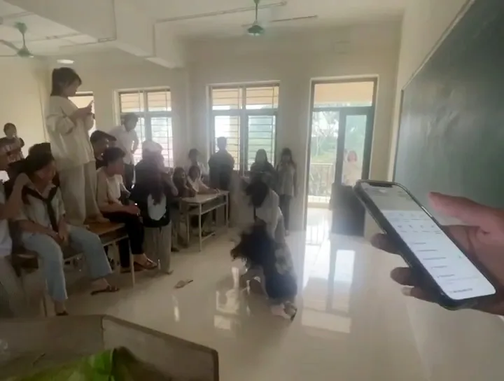Thanh Hóa: xôn xao clip nữ sinh lớp 10 bị bạo lực học đường