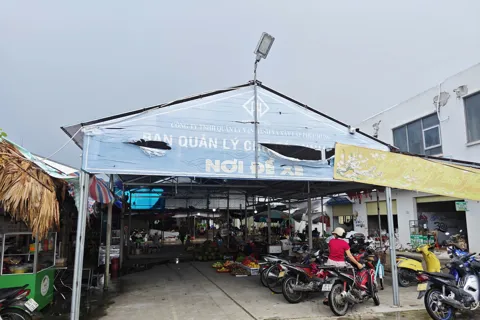 Thanh Hóa: tiểu thương bức xúc vì chợ cá Minh Lộc bị thay đổi quy hoạch

