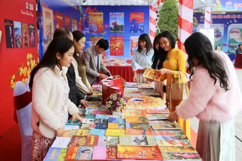 Thanh Hóa: Khai mạc Hội Báo Xuân Bính Ngọ 2026