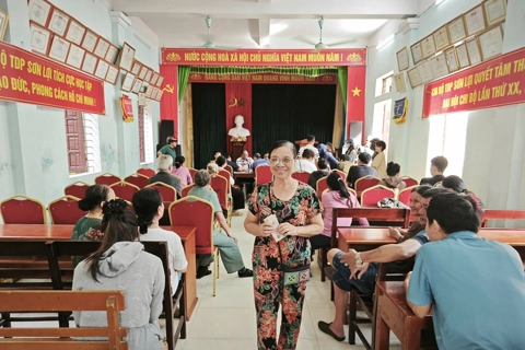 Thanh Hóa: người dân phấn khởi nhận quà Nhân dân dịp Quốc khánh 2/9