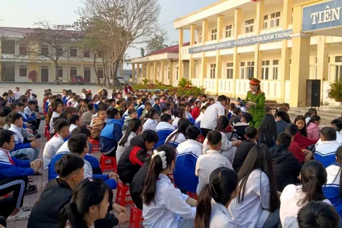 Thanh Hóa: trang bị kiến thức pháp luật, kỹ năng phòng cháy, chữa cháy cho học sinh