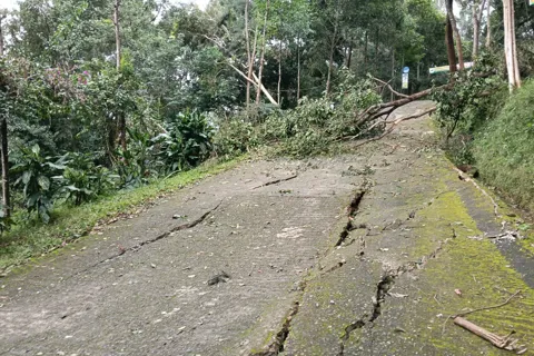 Đắk Lắk: nguy cơ sạt lở tại đồi thôn 4 Yang Reh, Quốc lộ 27