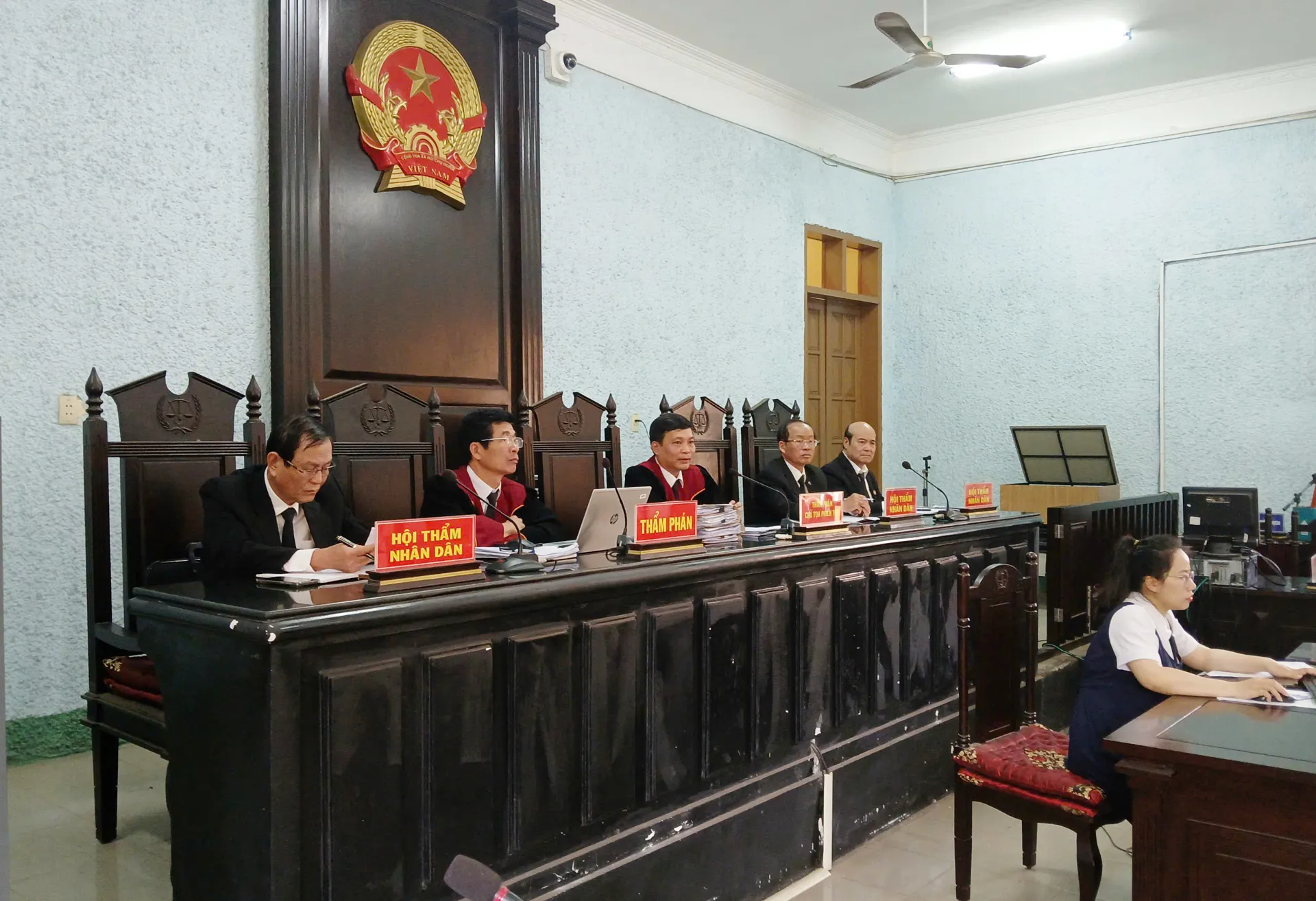 Cựu Phó Giám đốc SCB Gia Lai lĩnh án 25 năm tù vì nhiều tội danh