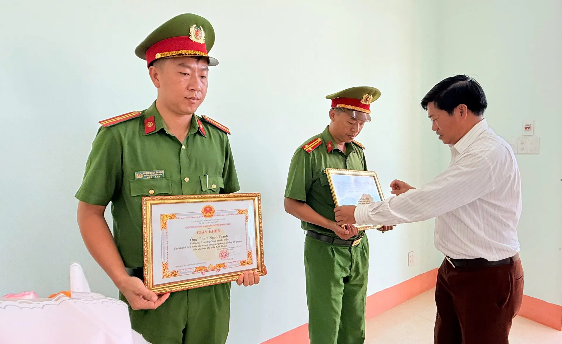 Gia Lai: khen thưởng nỗ lực phòng chống tội phạm tại Mang Yang