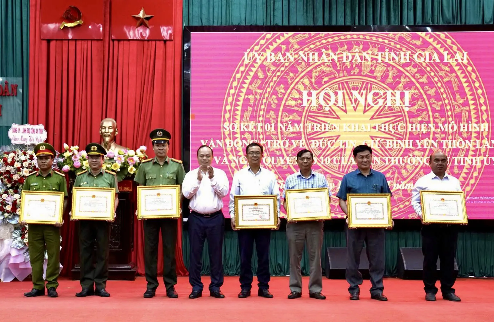 Gia Lai: khen thưởng 39 tập thể, cá nhân xuất sắc thực hiện mô hình “Trở về đức tin, giữ bình yên thôn, làng”