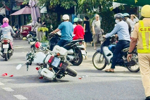 Gia Lai: khống chế người đàn ông gây tai nạn rồi tấn công Cảnh sát giao thông