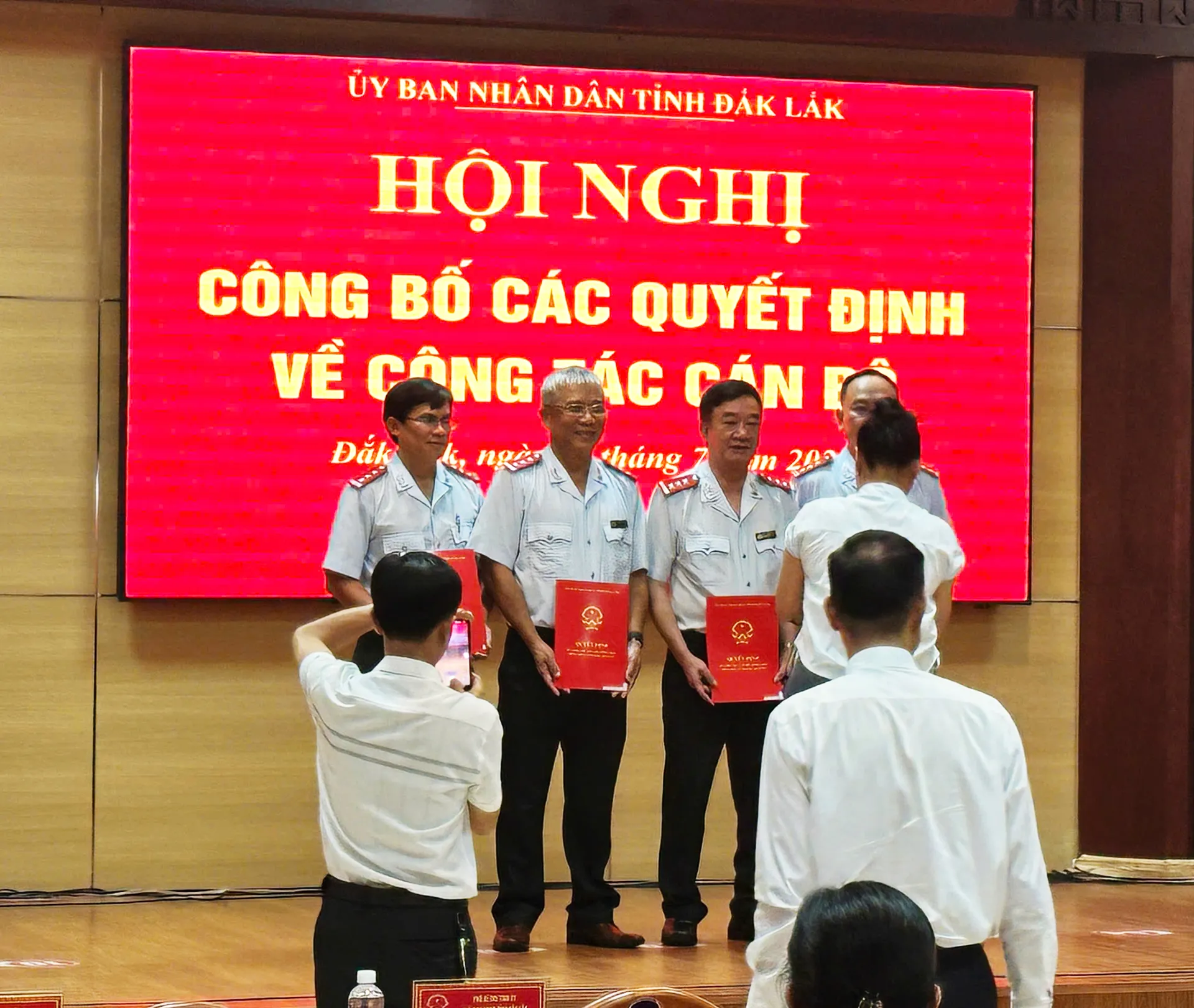 Đắk Lắk: bổ nhiệm lãnh đạo các sở, ngành, đơn vị trực thuộc UBND tỉnh