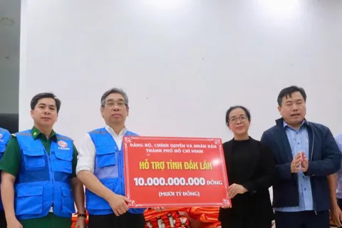 TP Hồ Chí Minh hỗ trợ Đắk Lắk 10 tỷ đồng và 500 tấn hàng hóa khắc phục hậu quả mưa lũ