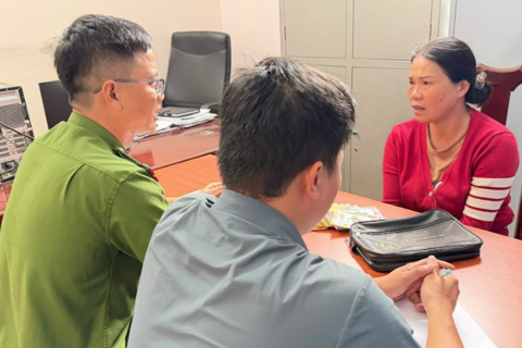 Đắk Lắk: một phụ nữ giật tài sản của cụ ông 79 tuổi