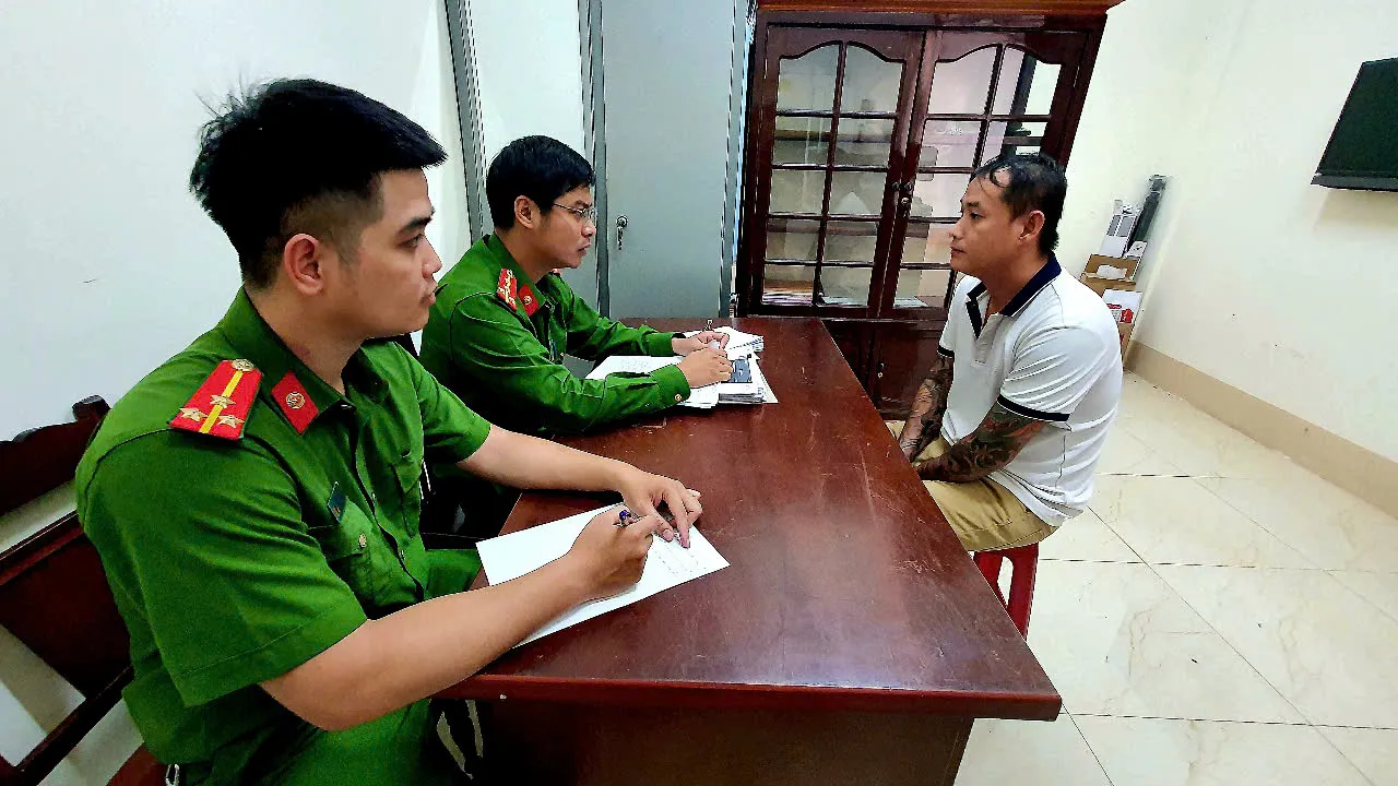 Đắk Lắk: khởi tố đối tượng thuê xe ô tô tự lái, làm giả giấy tờ mang đi cầm cố
