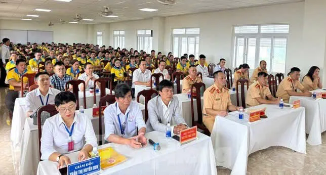 Công an tỉnh Đắk Lắk tổ chức sát hạch lái xe cho hơn 200 học viên