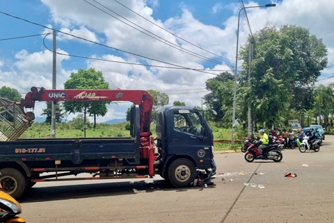 Gia Lai: một phụ nữ tử vong sau va chạm với xe tải