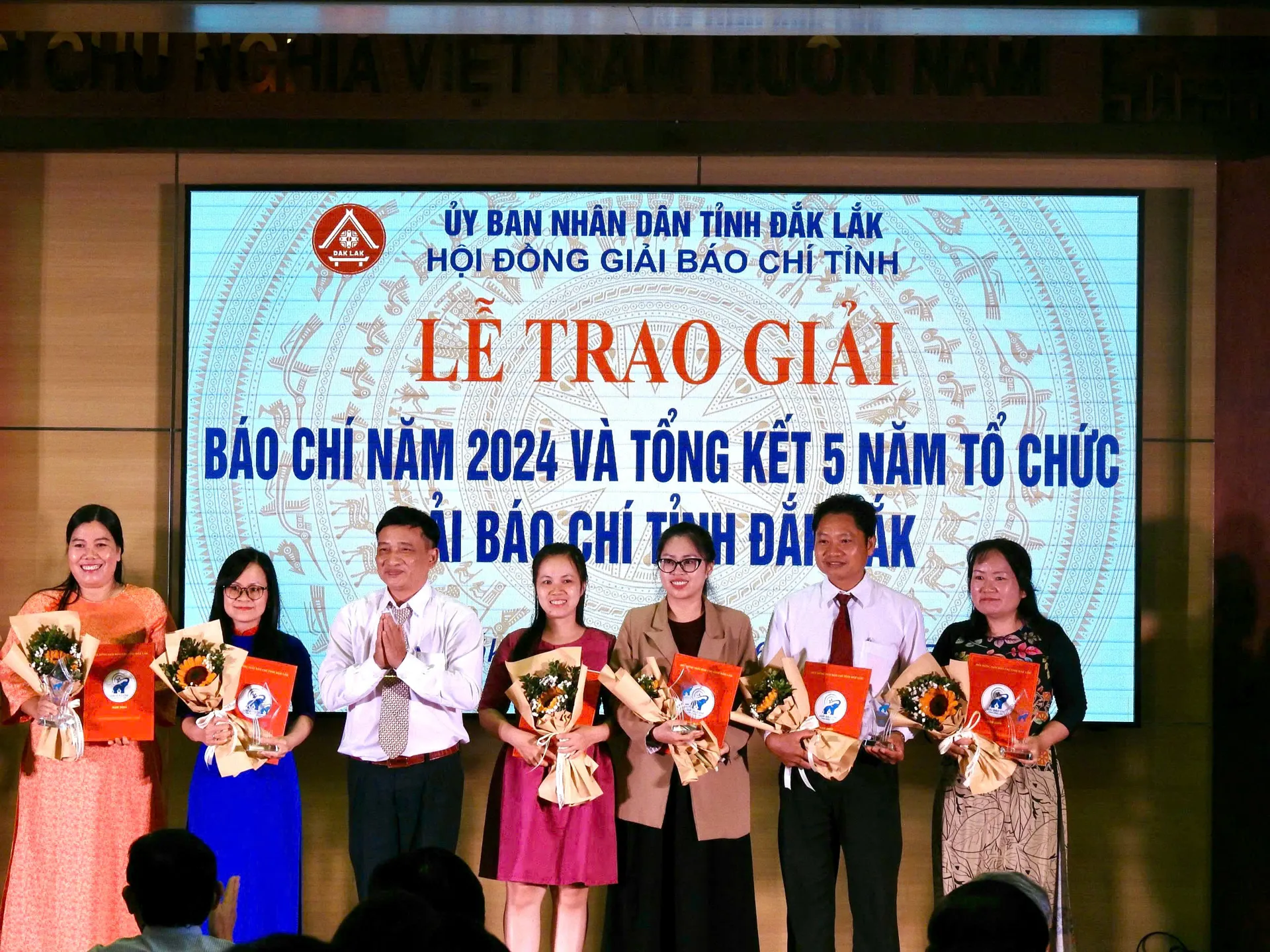 Trao giải Báo chí tỉnh Đắk Lắk năm 2024, phát động mùa giải 2025
