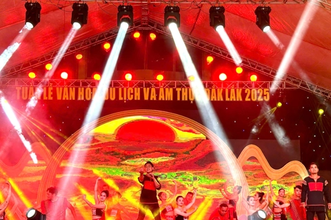 Khai mạc “Tuần lễ Văn hóa, Du lịch và Ẩm thực Đắk Lắk 2025”