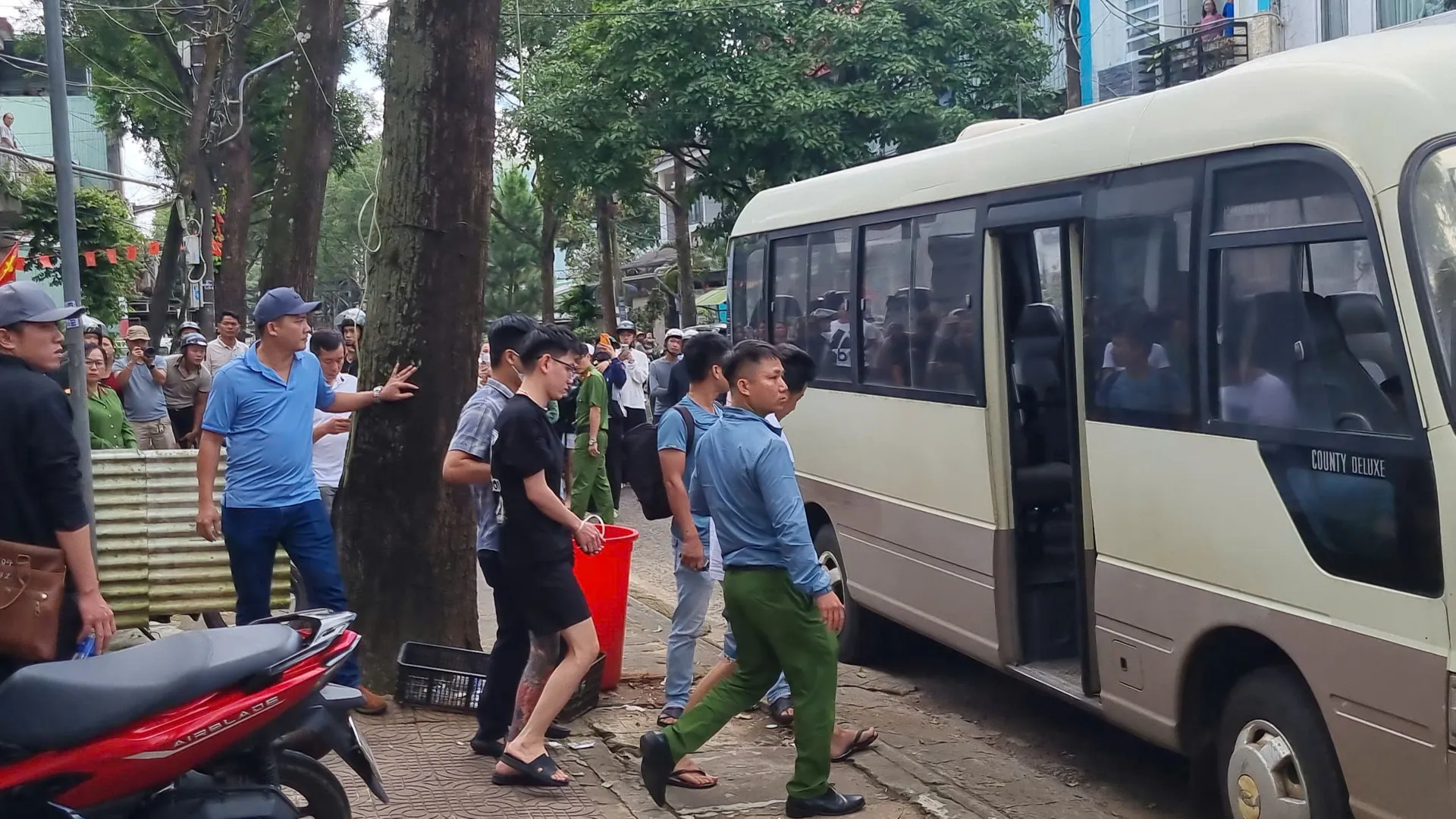 Gia Lai: triệt xóa nhiều tụ điểm “bay lắc”