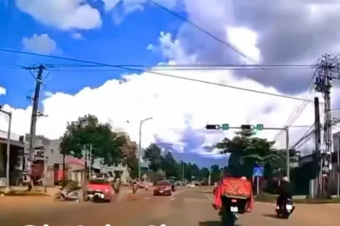 Gia Lai: ô tô gây tai nạn liên hoàn trên Quốc lộ 19, 3 người bị thương