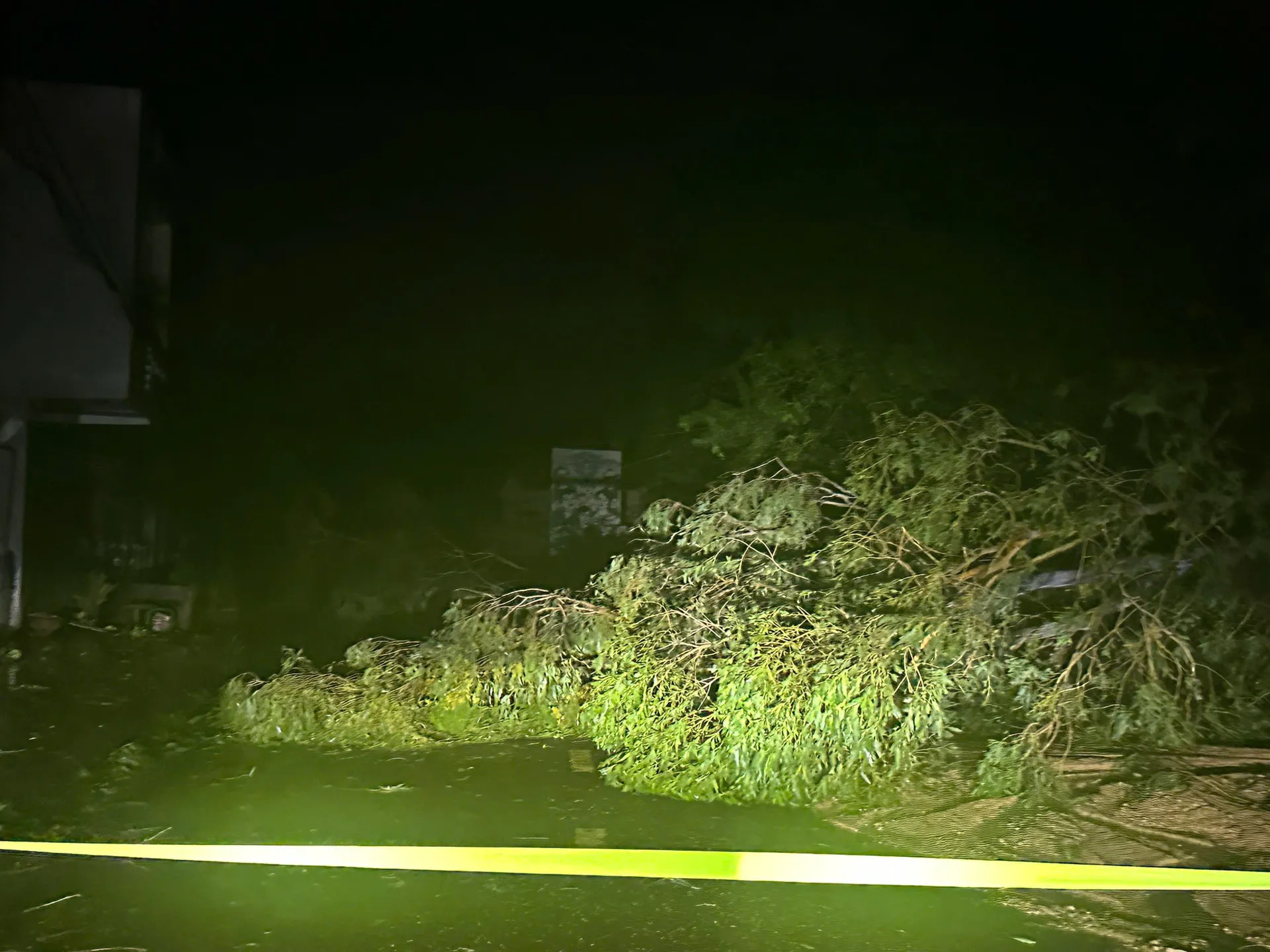 Đắk Lắk: thiệt hại nặng nề sau bão số 13, 2 người tử vong, hàng trăm ngôi nhà hư hỏng