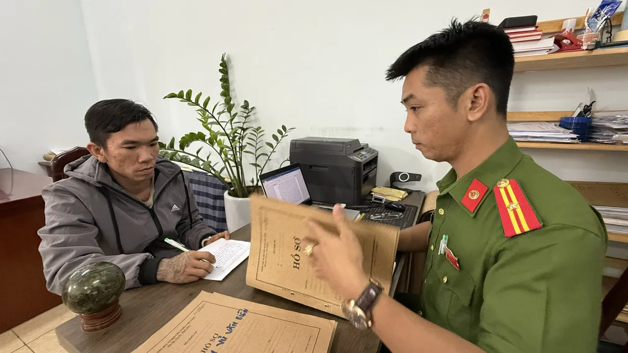 Đắk Lắk: bắt giữ cặp tình nhân trốn truy nã xuyên quốc gia sau hàng loạt vụ trộm cắp