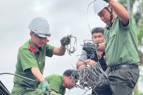 Đắk Lắk: tăng cường 140 cán bộ chiến sĩ thực hiện “Chiến dịch Quang Trung”