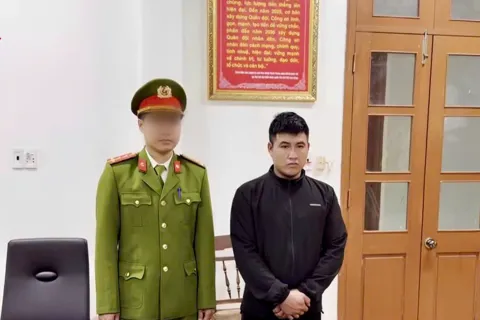 Đắk Lắk: khởi tố, bắt tạm giam đối tượng dùng đũa hành hung tài xế taxi