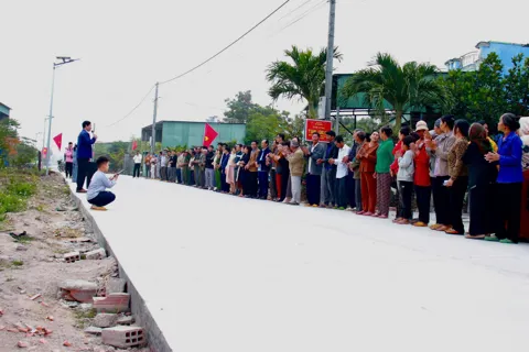 Xã Ia Hiao (Gia Lai): khánh thành tuyến đường “ý Đảng - lòng dân” chào mừng Đại hội Đảng