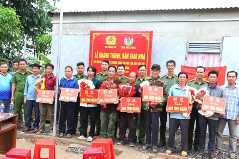 Công an tỉnh Đắk Nông hoàn thiện và bàn giao gần 100 nhà tình nghĩa