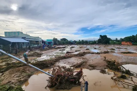 Lâm Đồng: khẩn trương điều tra, khắc phục sự cố vỡ hồ trên núi