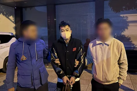 Lâm Đồng: bắt đối tượng cướp tiệm vàng sau 50 giờ gây án