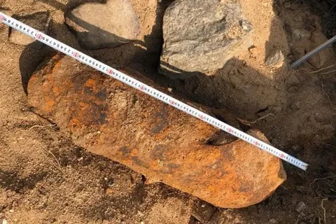 Lâm Đồng: phát hiện quả bom tại khu vực suối Tân Lai